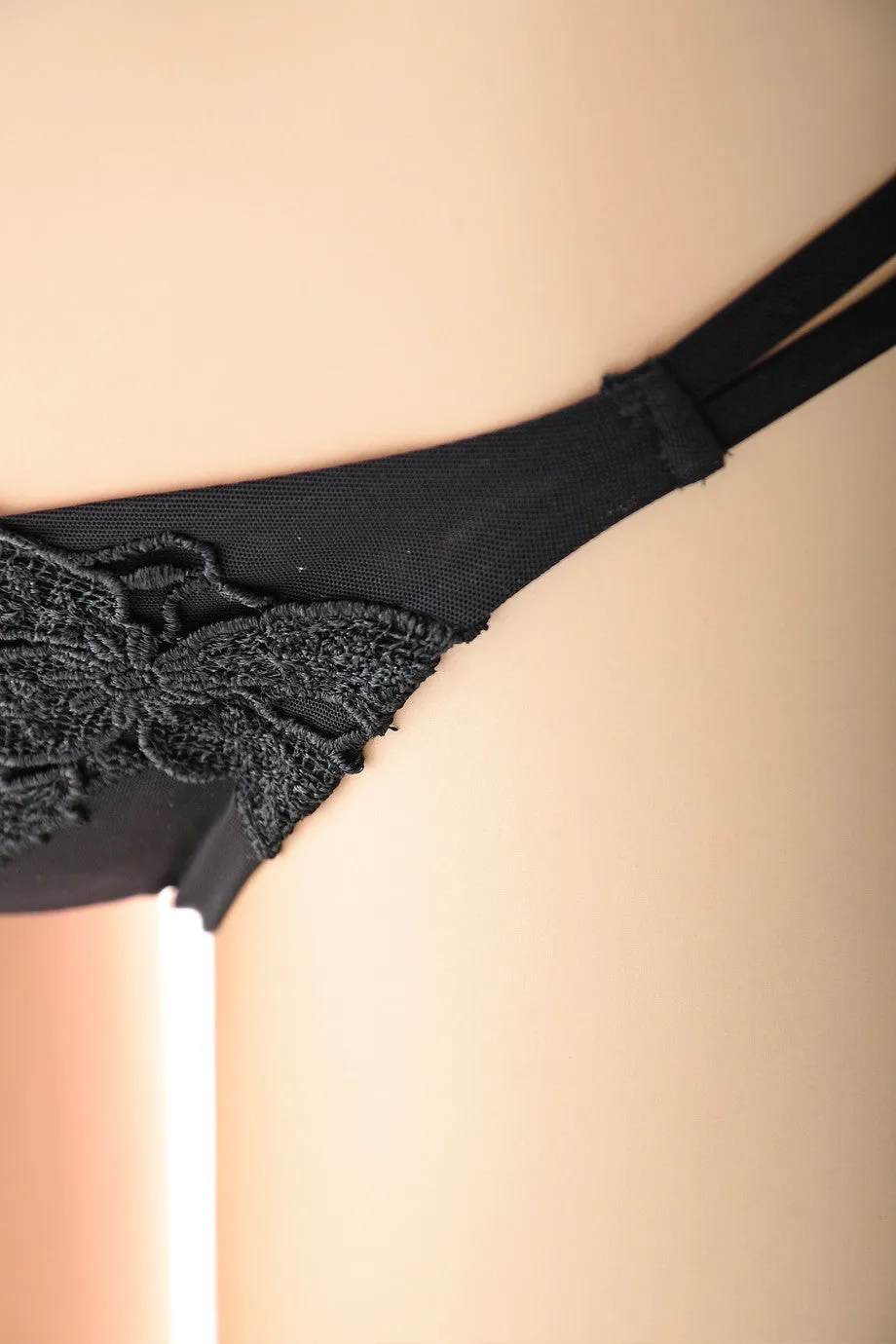 COTTON CLUB KAYDEN Black Lace Thong