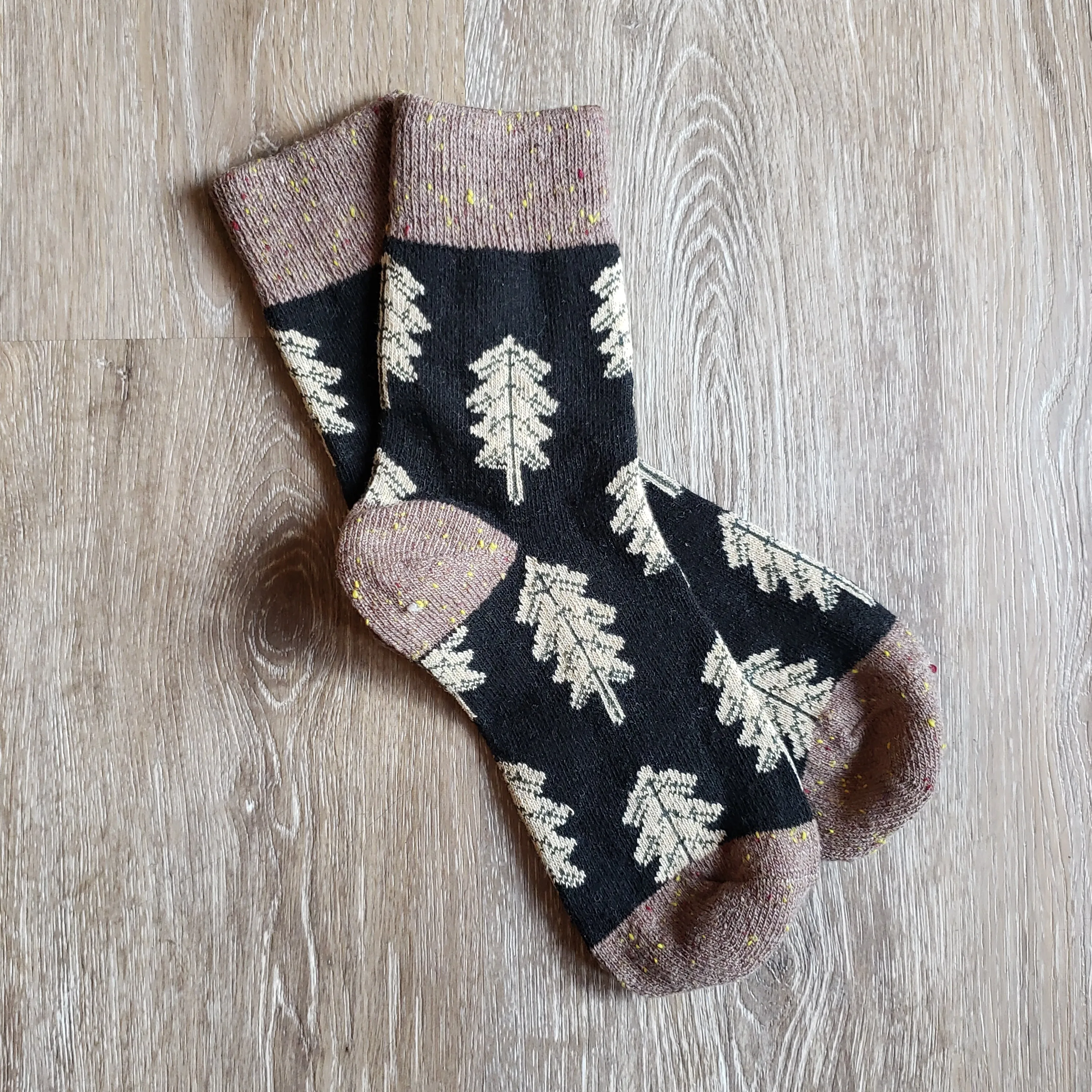 Cozy Tree Pattern Socks