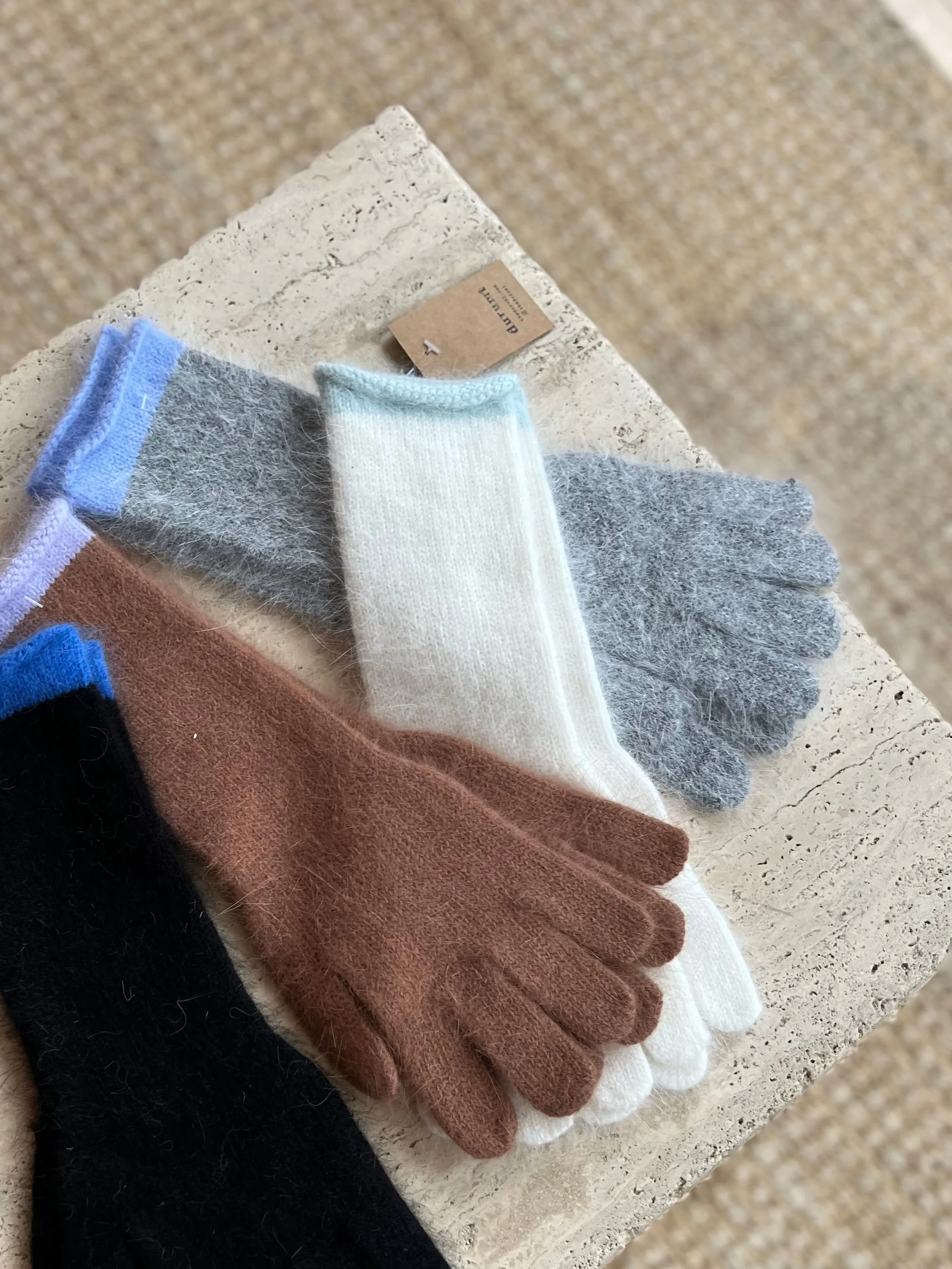 DREAM Angora gloves