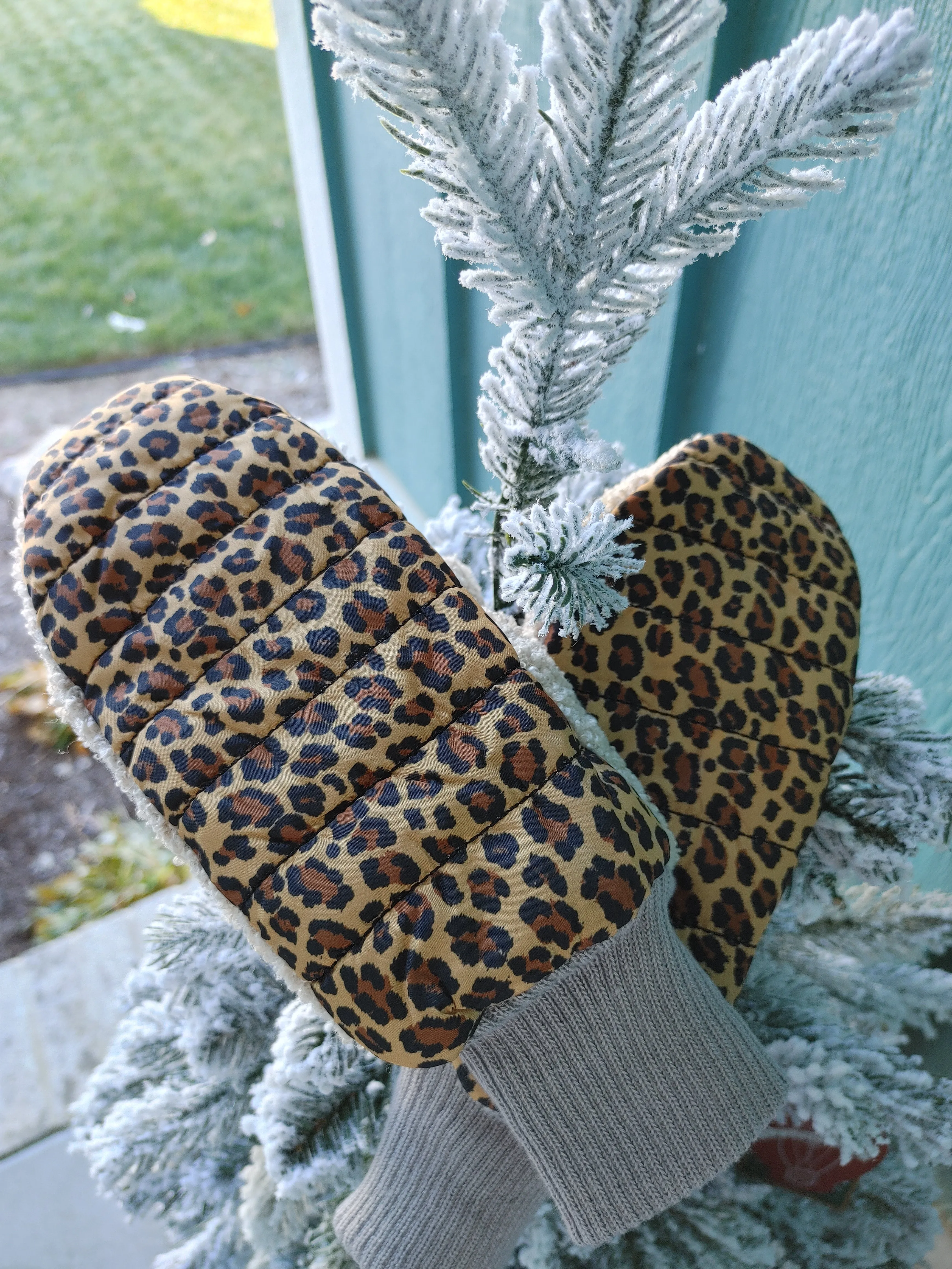 Leopard Print Mittens