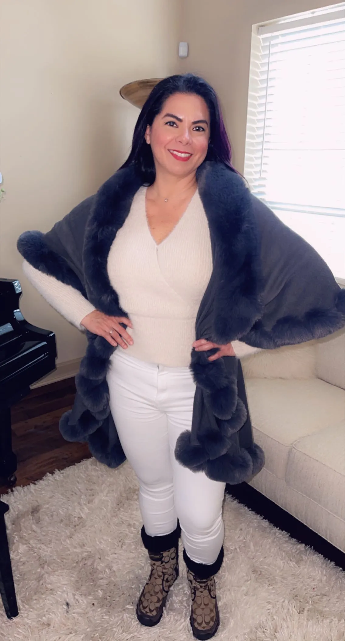 Very Soft Capes Faux Fur